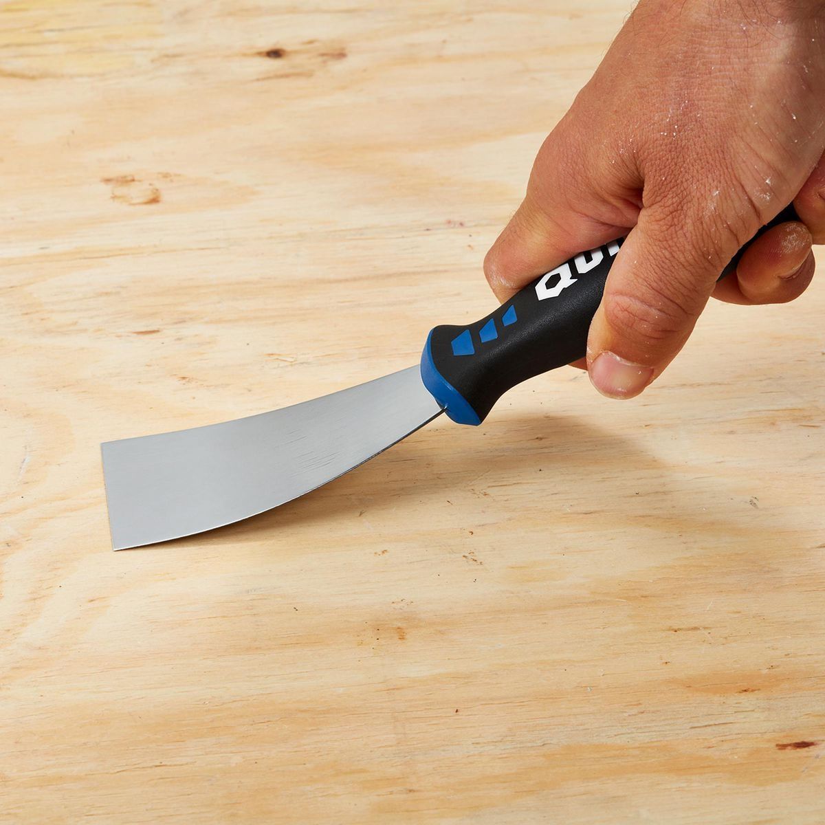2 in. Putty Knife L4397