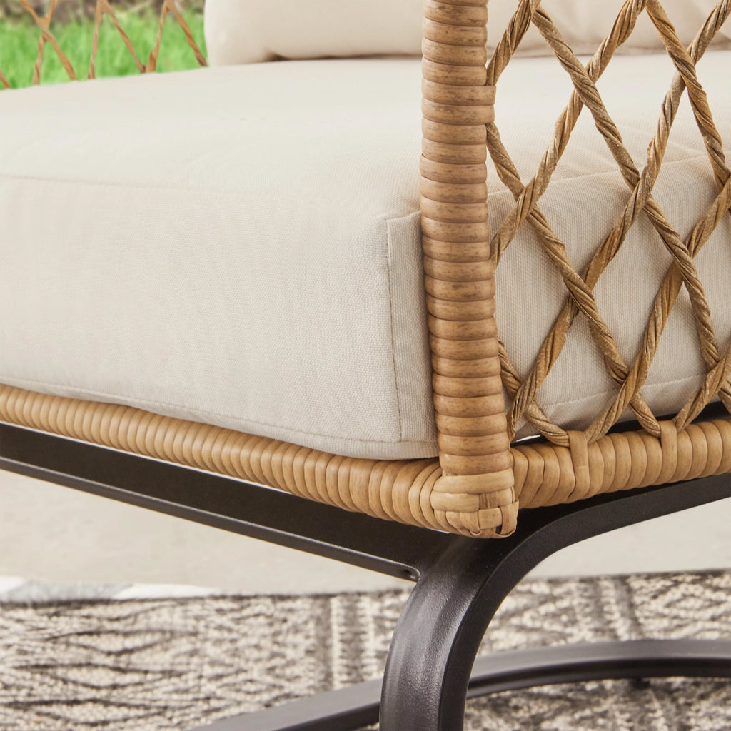 3-Piece White Wicker Outdoor Chat Set V45889