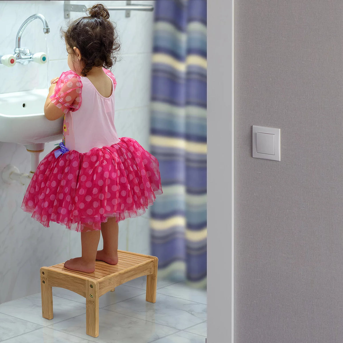 Bamboo Step Stool L5633