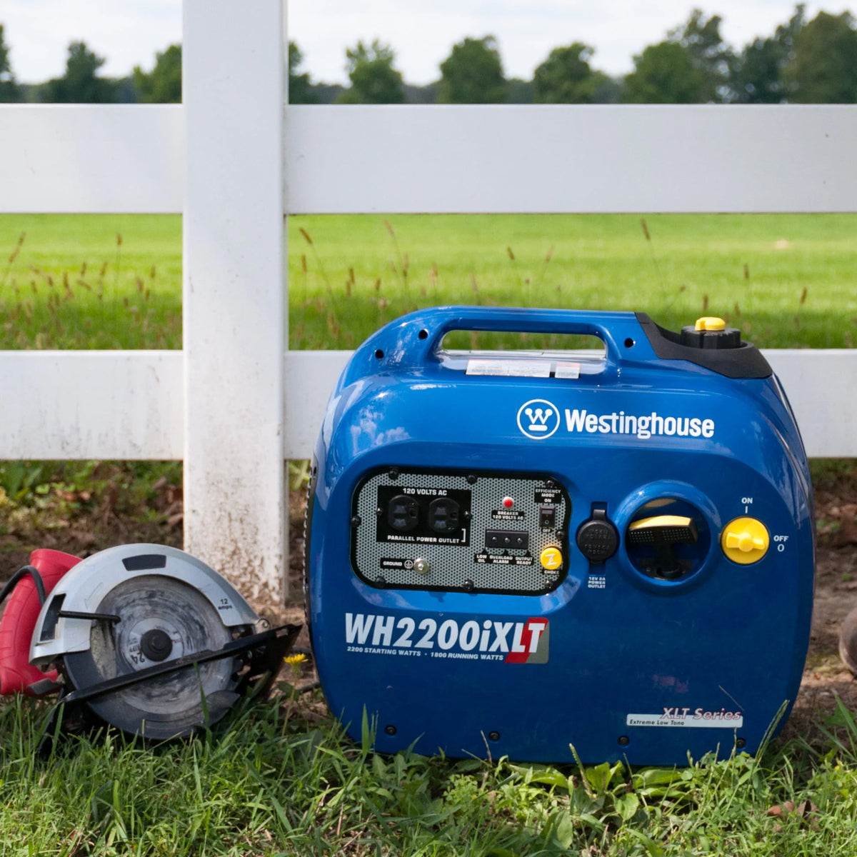 Portable Inverter Generator 1800 Rated Watts & 2200 Peak Watts D498