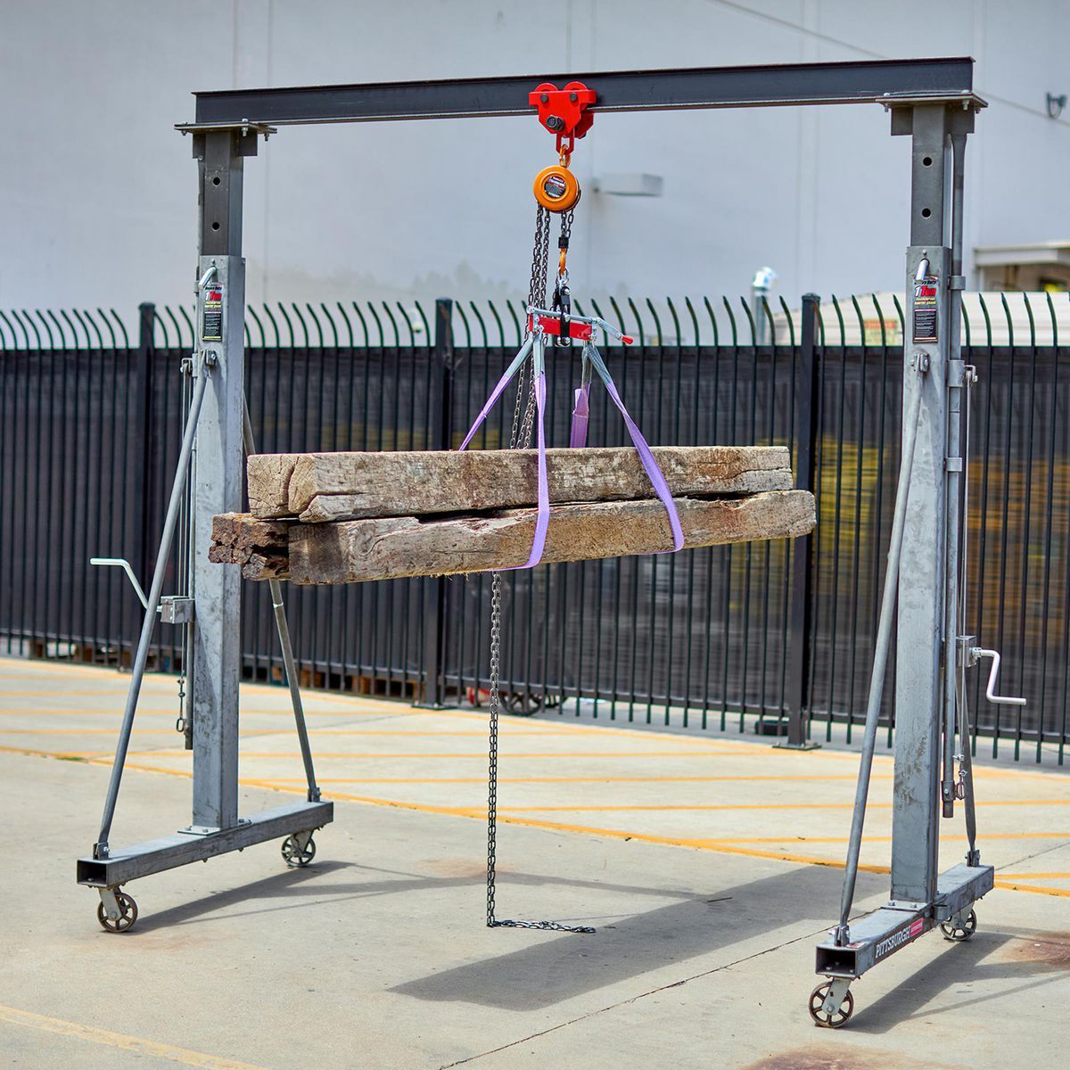 1 Ton Telescoping Gantry Crane X910