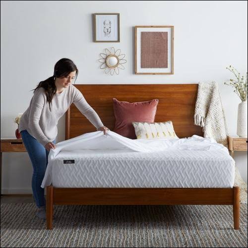 10 inch Gel Memory Foam Mattress California King White B547084