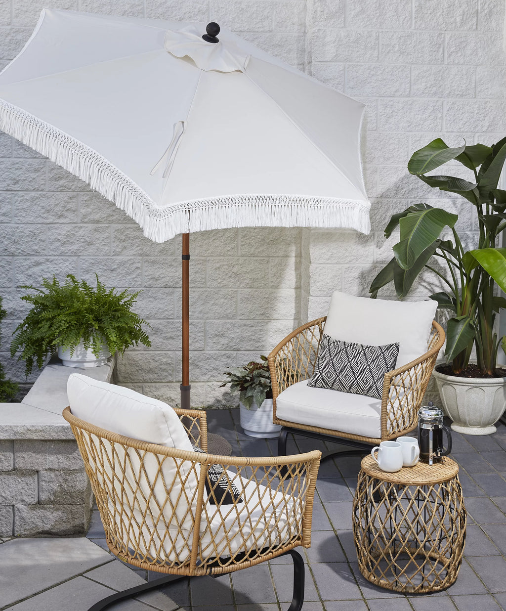 3-Piece White Wicker Outdoor Chat Set V45889