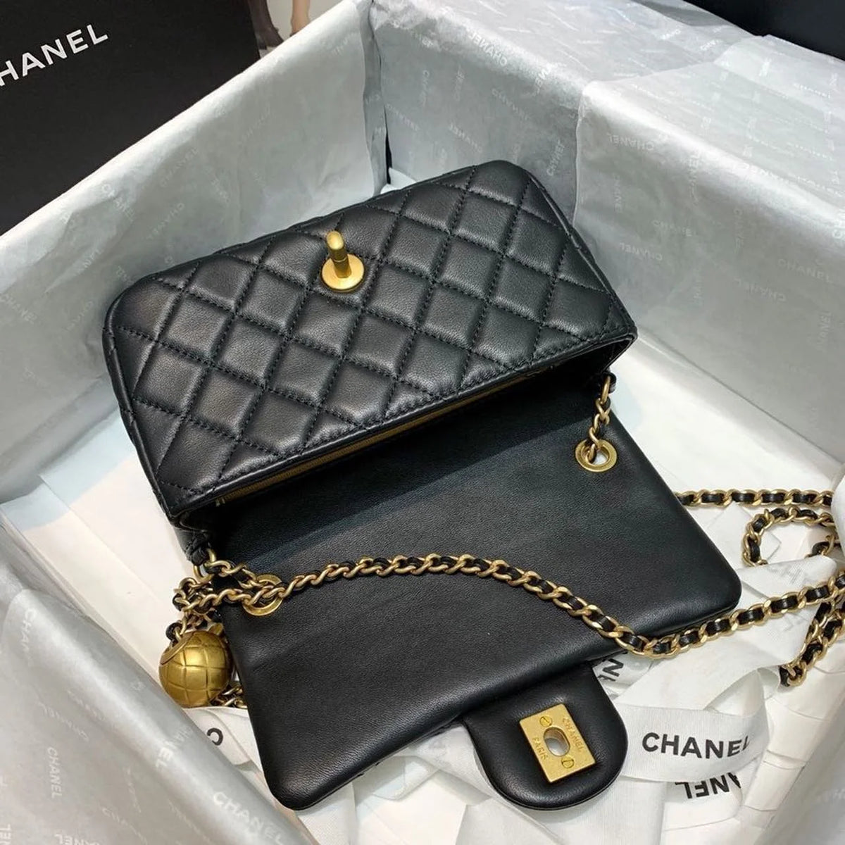 Black Flap Bag D6096