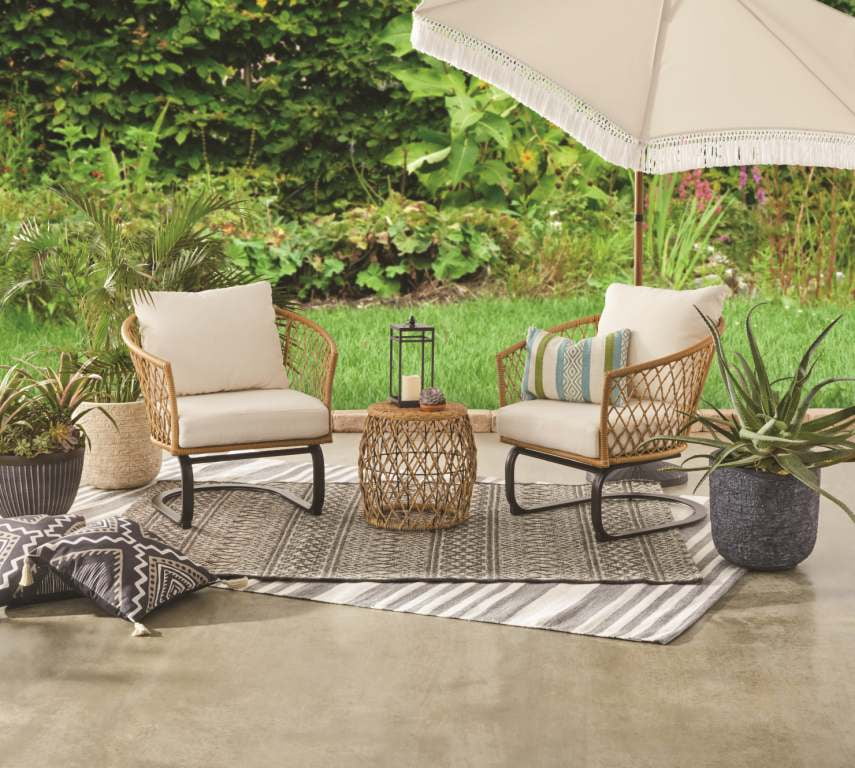 3-Piece White Wicker Outdoor Chat Set V45889