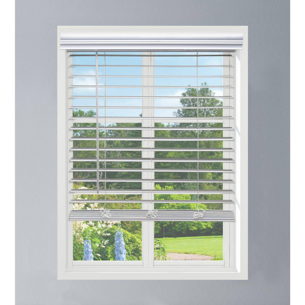 White Cordless Faux Wood Blind O746